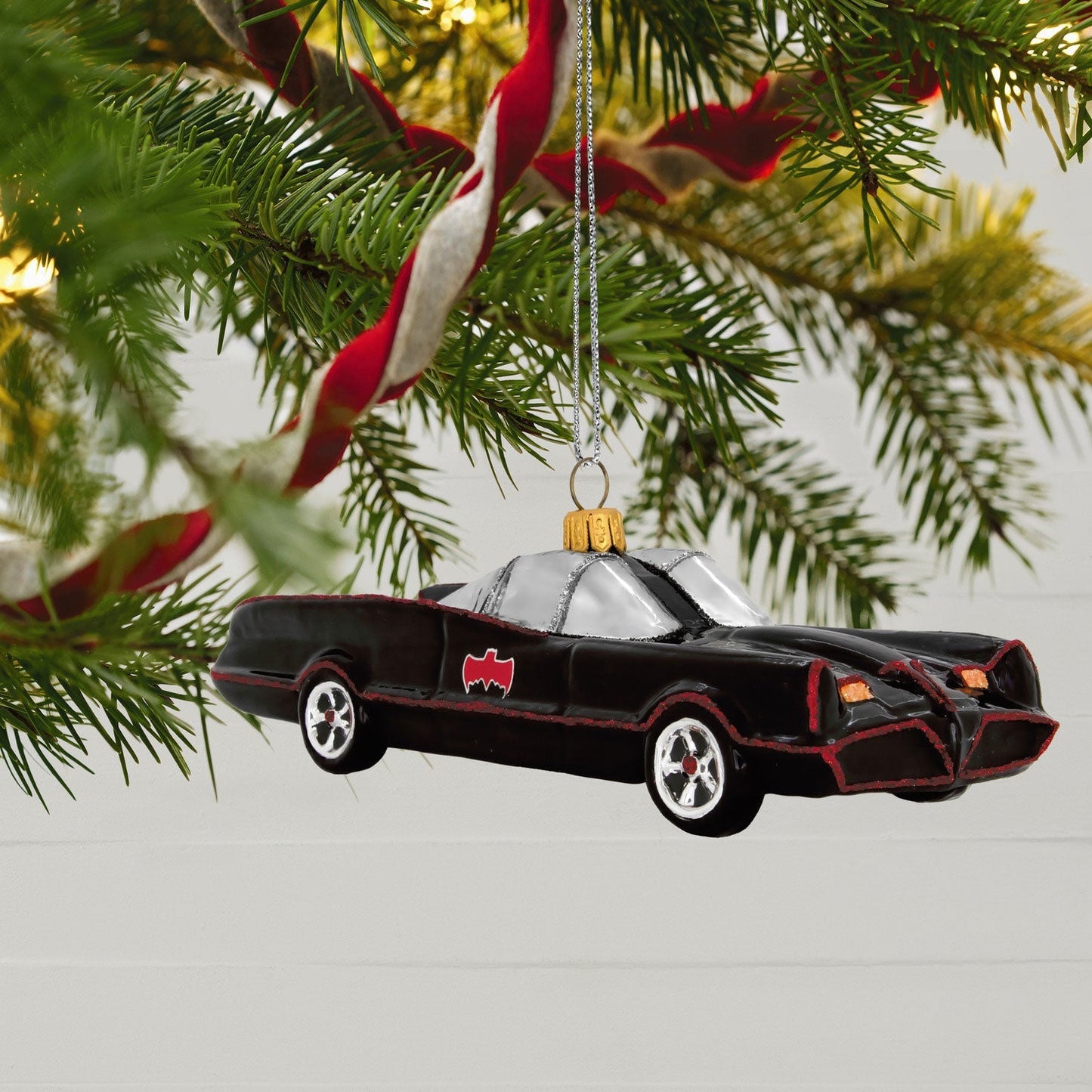 Batman The Classic TV Series Batmobile Glass, 2023 Keepsake Ornament