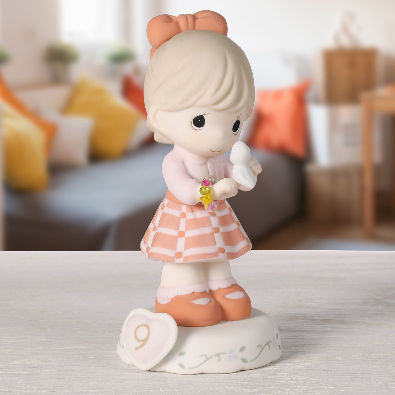 Brunette Girl With Bracelet Age 9 Figurine
