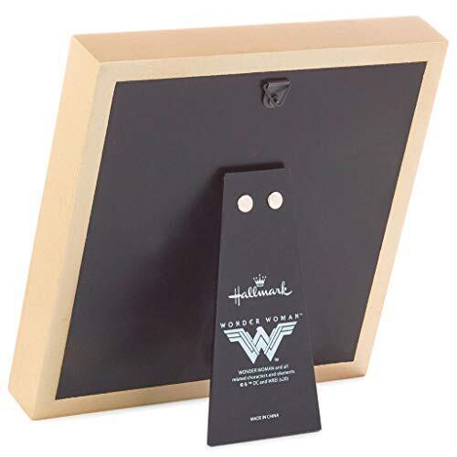 DC Comics Wonder Woman 1984 Strong All Day Long Framed Sign