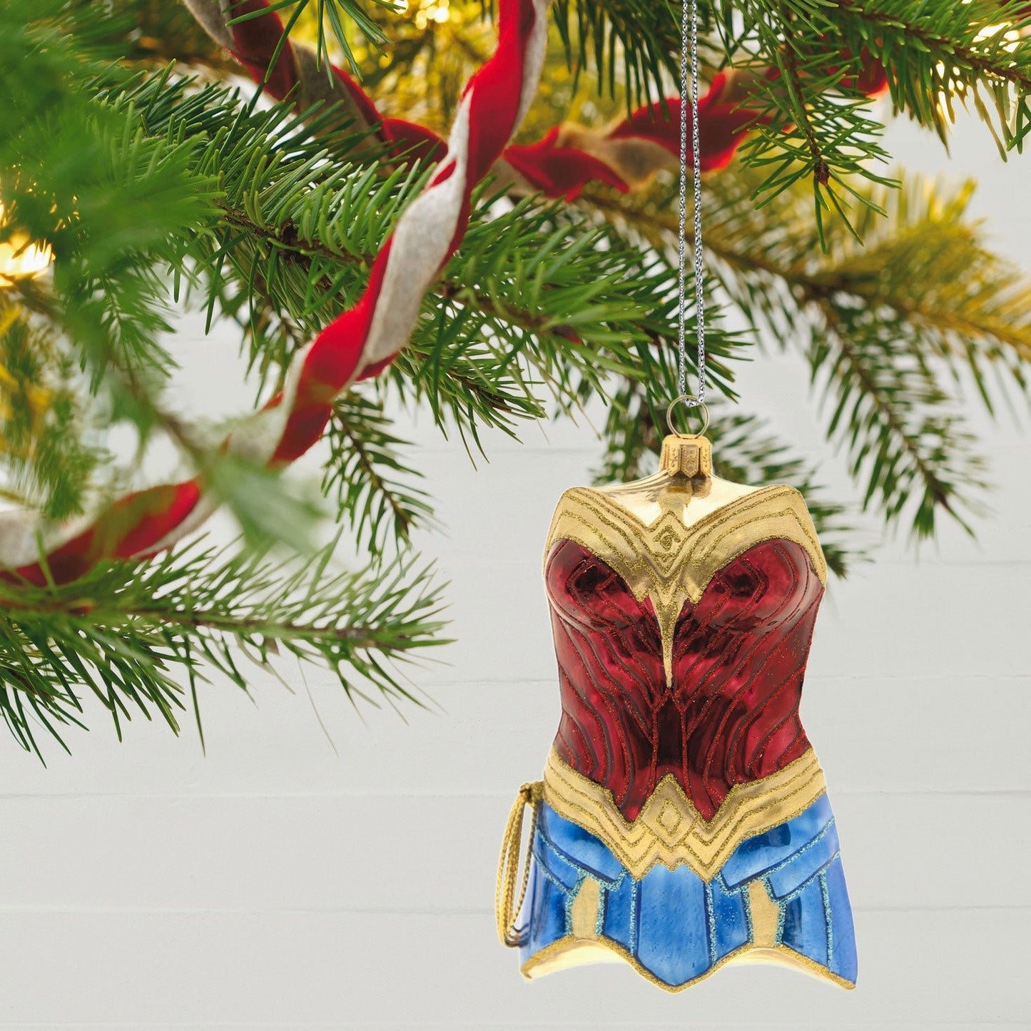 DC Wonder Woman Outfit Glass, 2023 Keepsake Ornament