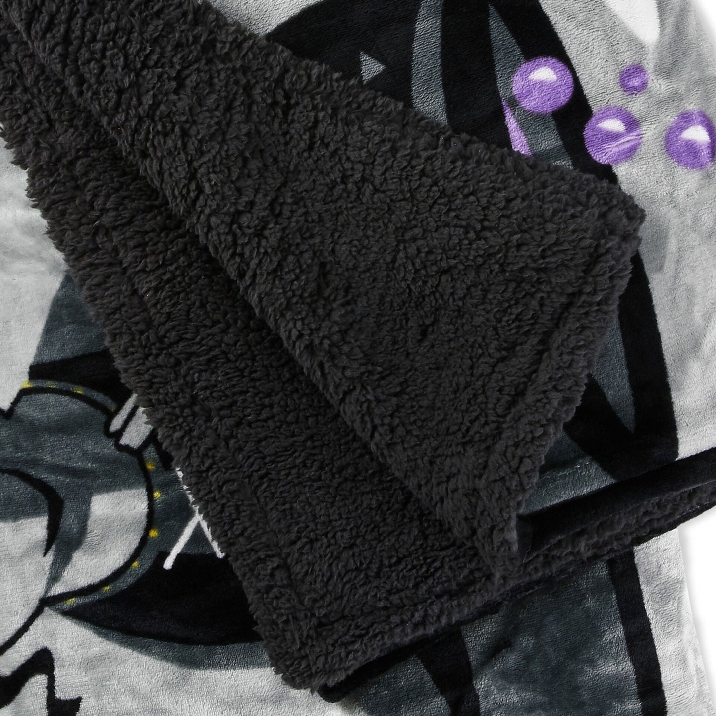 Disney Hocus Pocus Black Flame Candle Throw Blanket, 50x60