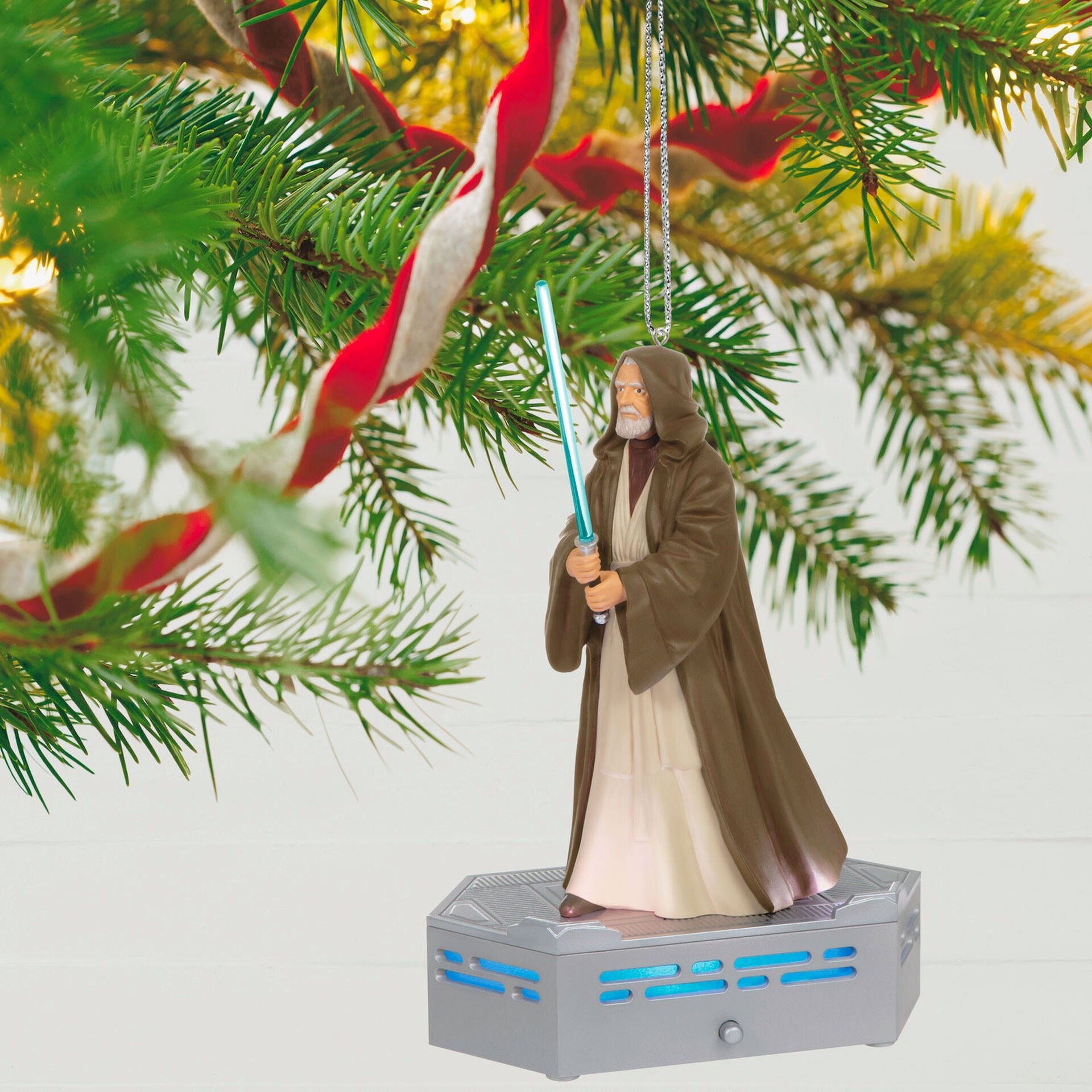 Hallmark 2022, Star Wars: A New Hope™ Collection Obi-Wan Kenobi™ Ornament With Light and Sound