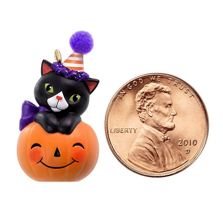 Hallmark Keepsake Halloween Ornament 2019 Tiny Black Cat,