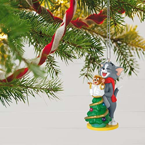 Hallmark Keepsake Ornament 2022, Tom and Jerry?äó Decorating the Tree