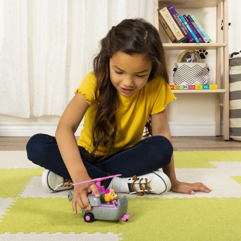 PAW Patrol Skye Figurine with Helicopter