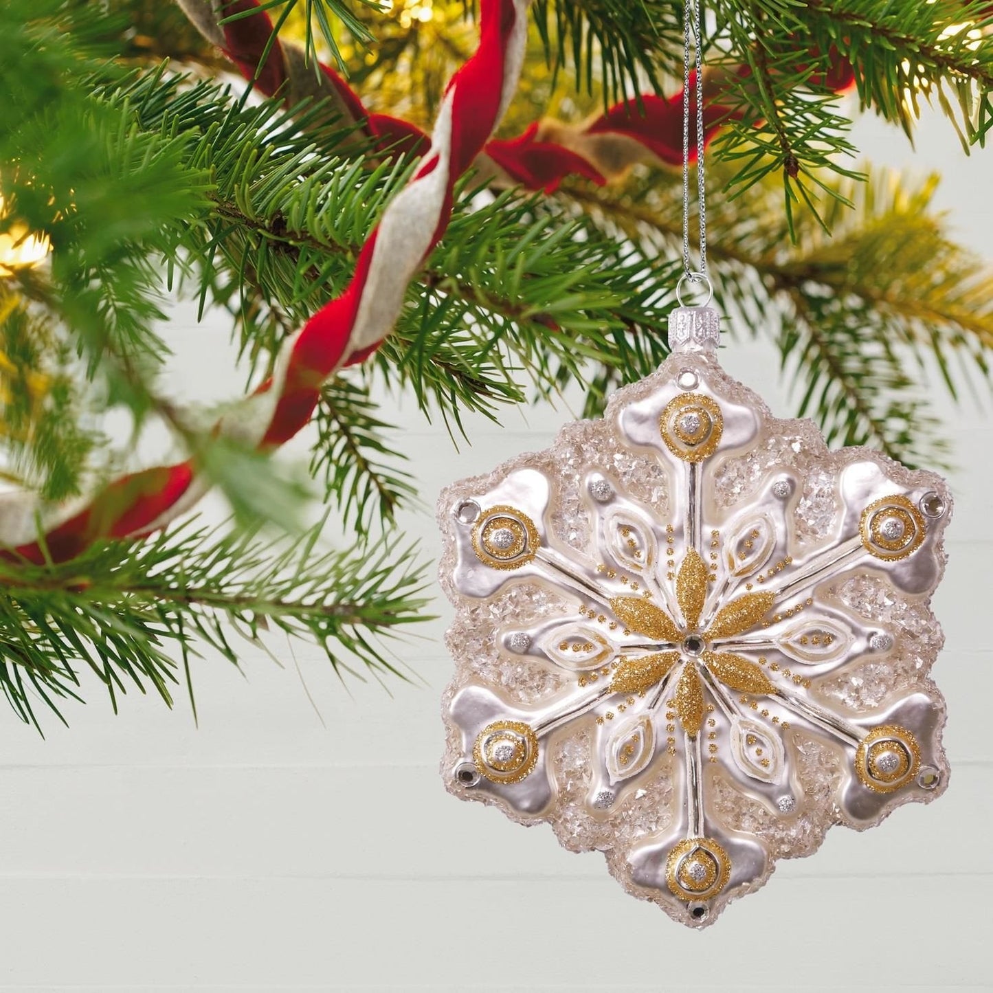 Sparkling Snowflake 2017 Keepsake Ornament