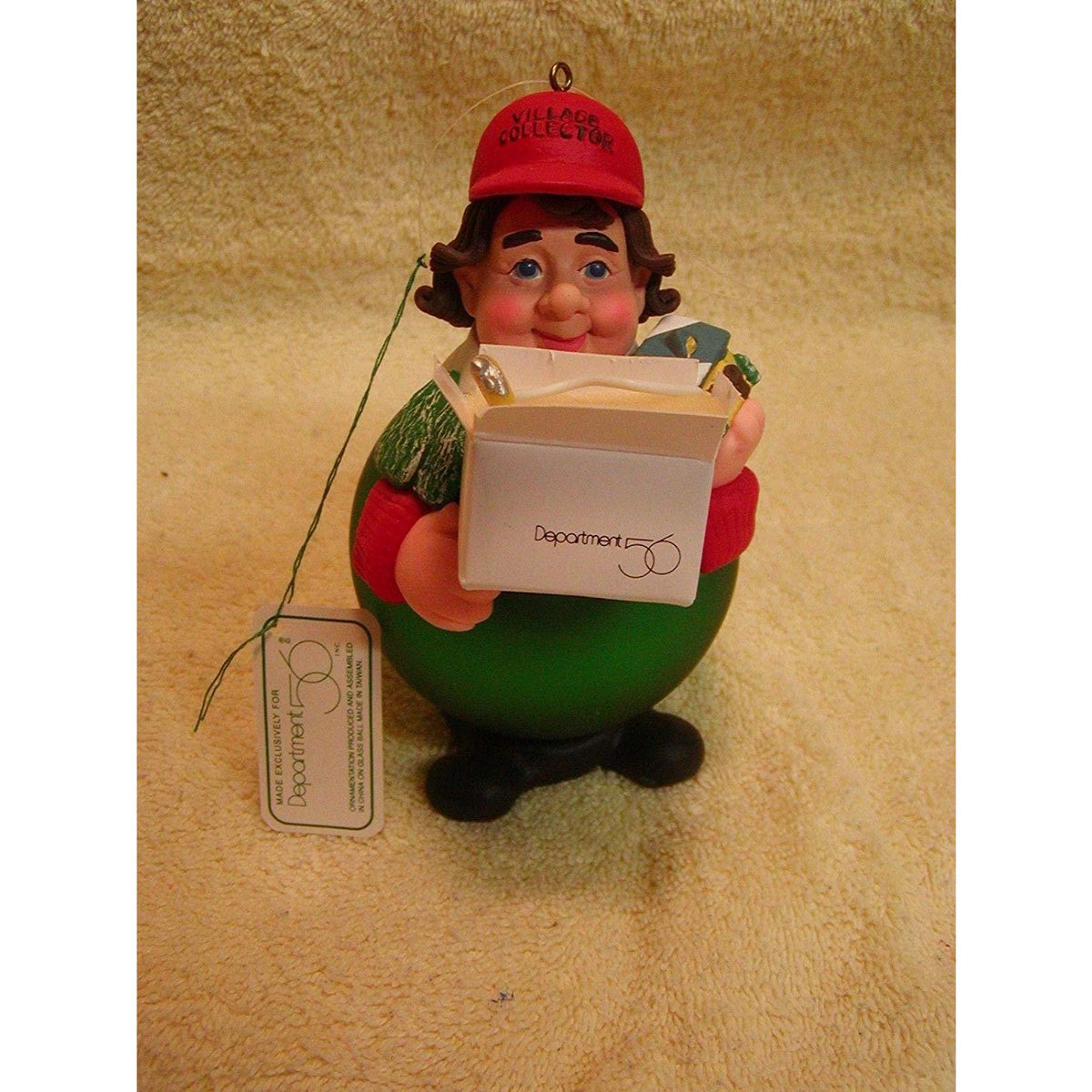 Dept 56 Village Collector Christmas Ornament 18590 Man With A Box