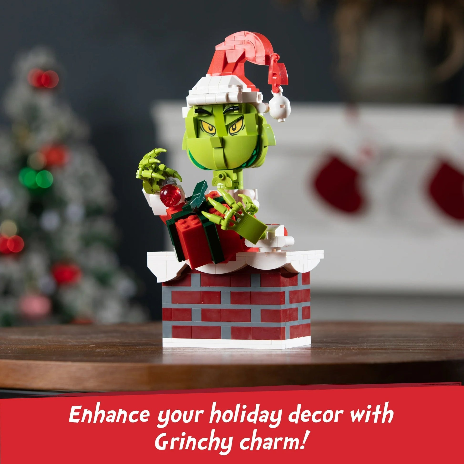 Brickcraft Up the Chimney Grinch Building Kit, 504 Pieces