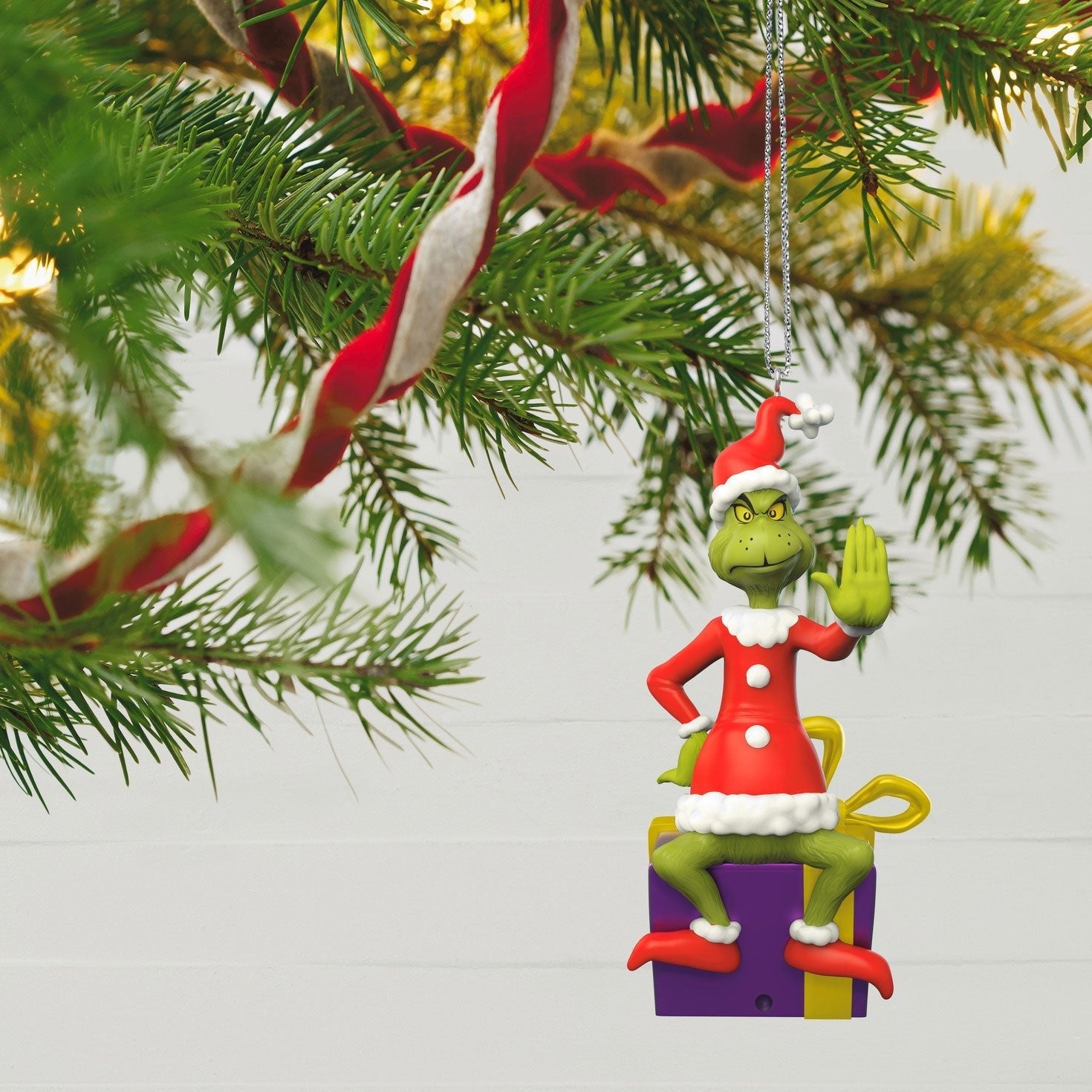 Dr. Seusss How the Grinch Stole Christmas! Grinch Peekbuster, 2023 Keepsake Ornament With Motion Activated Sound