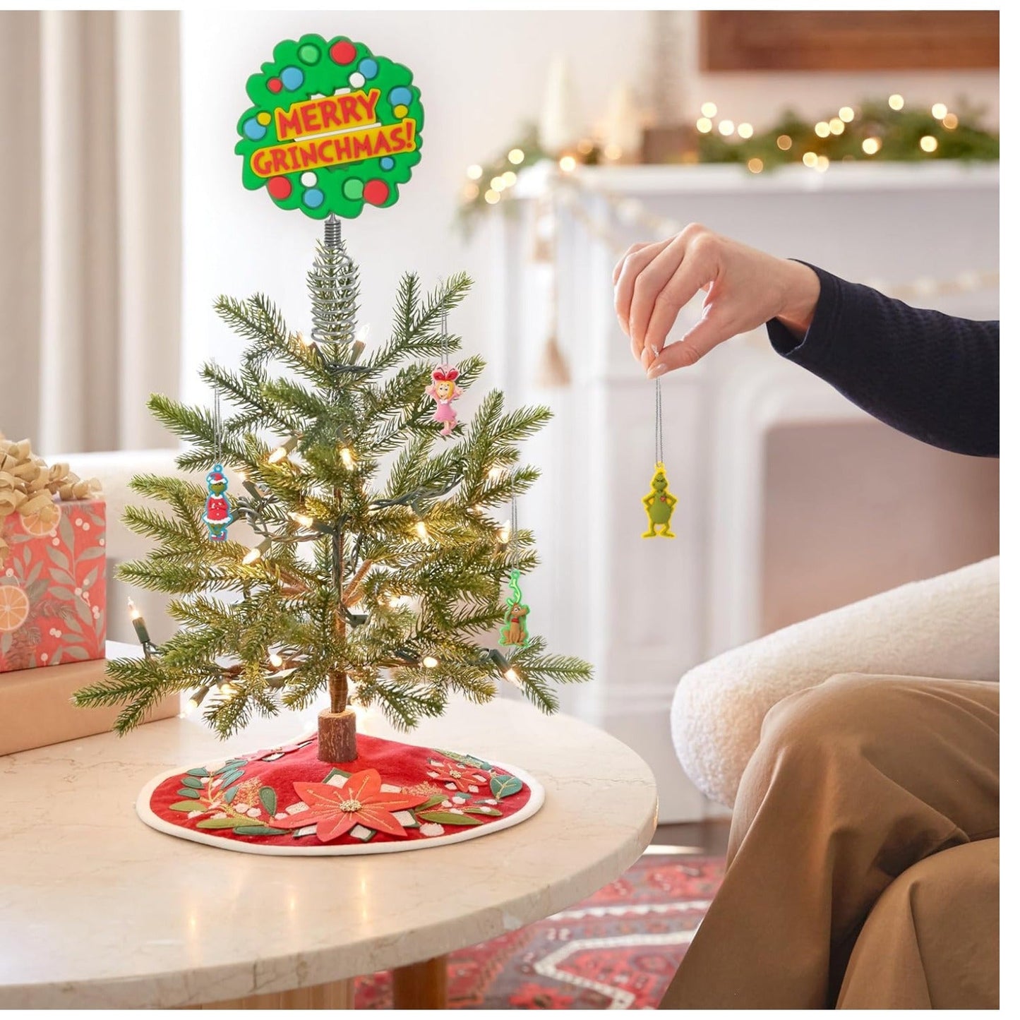 Dr. Seuss's How The Grinch Stole Christmas! Mini Christmas Tree Topper and Ornaments, Set of 5