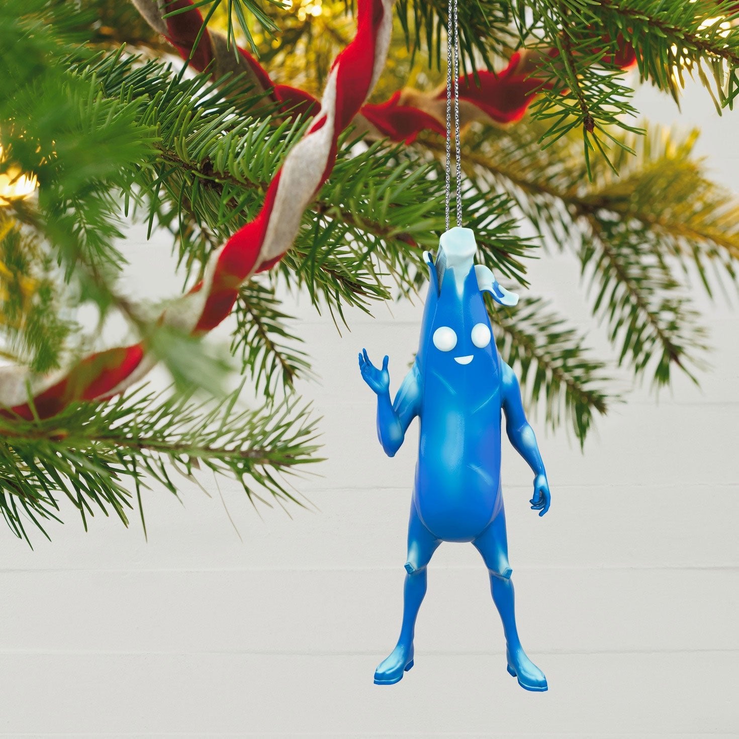 Fortnite Polar Peely, 2023 Keepsake Ornament