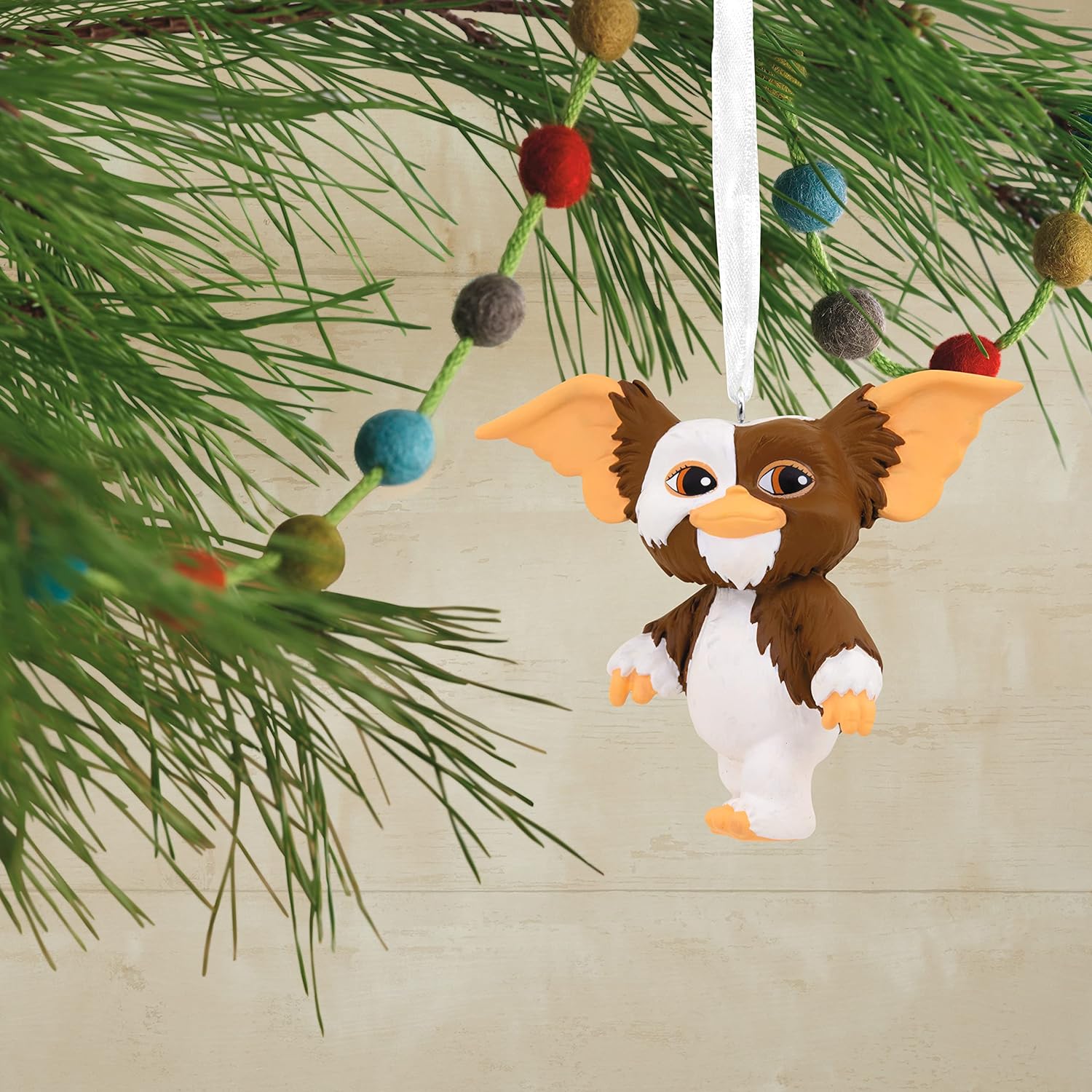 Gremlins Gizmo Hallmark Ornament