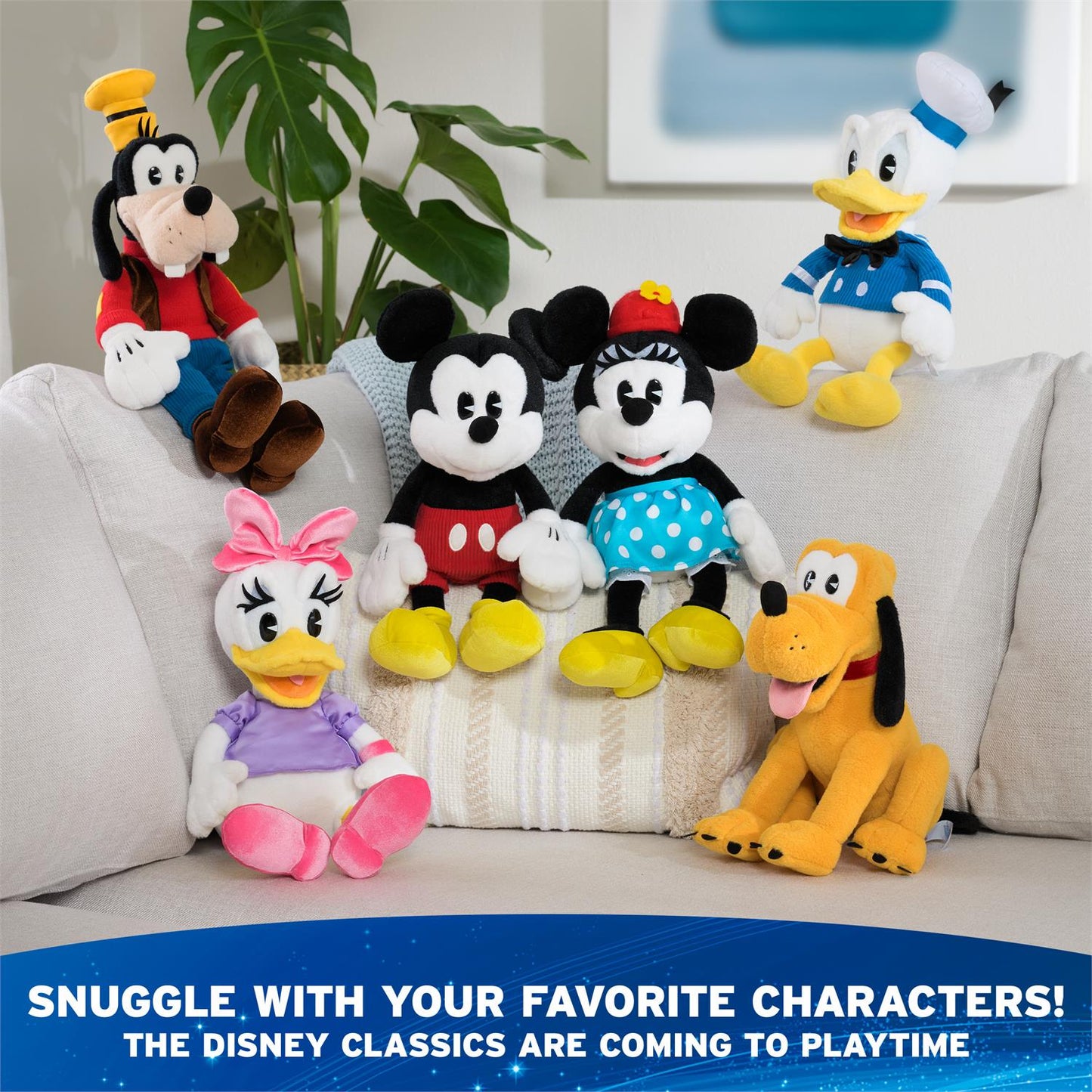 Gund Disney Mickey and Friends, Minnie Mouse Classic Plush, 14”