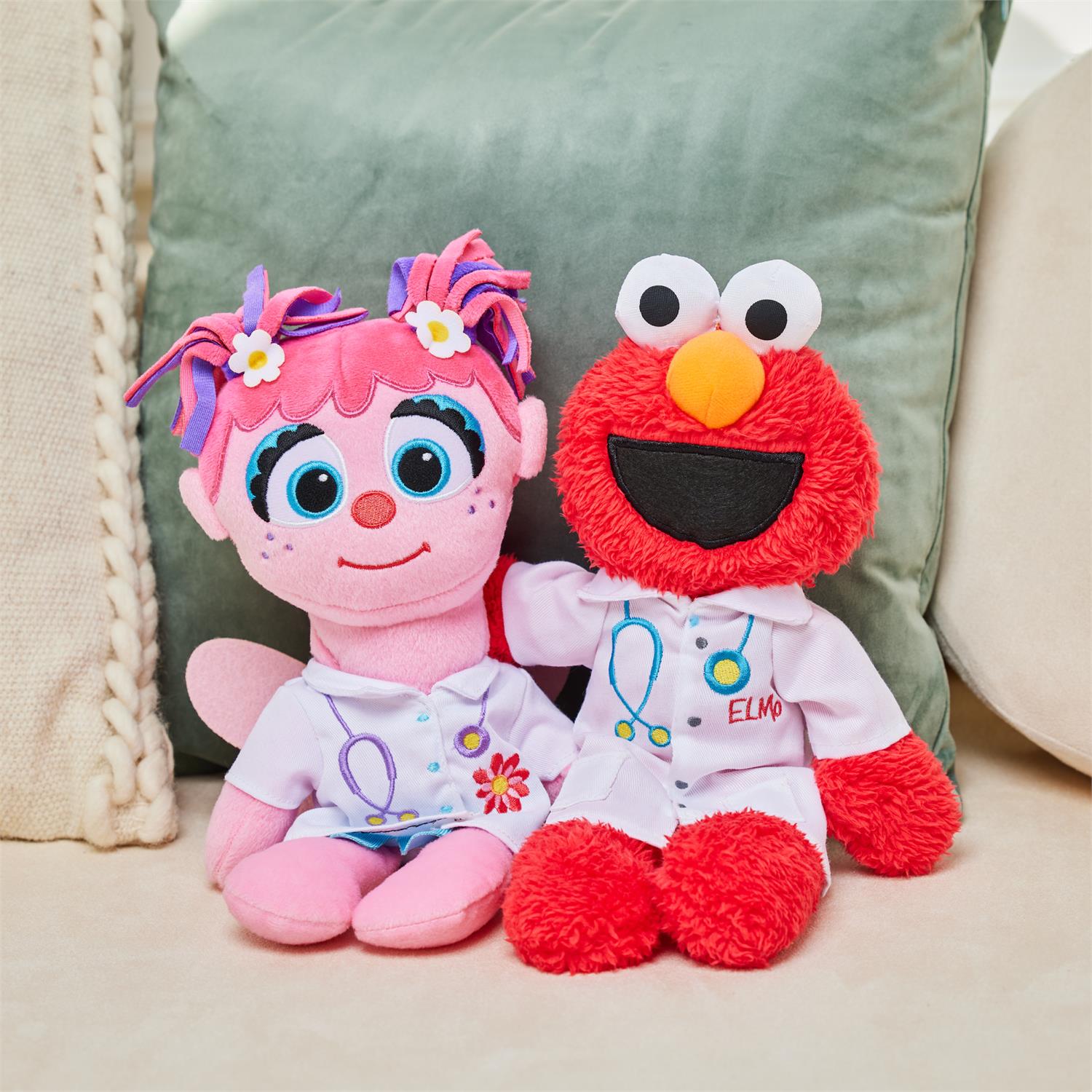 Gund Sesame Street Doctor Elmo Take-Along Buddy, 13"