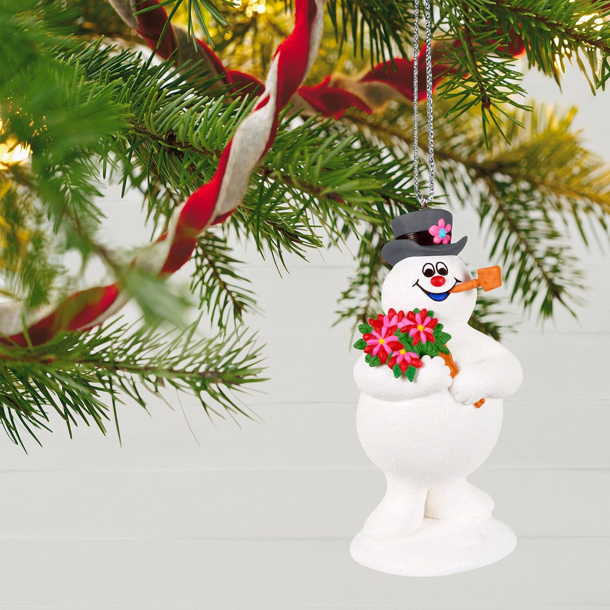 Hallmark Keepsake Christmas Ornament 2021, Frosty The Snowman A Holiday Bouquet