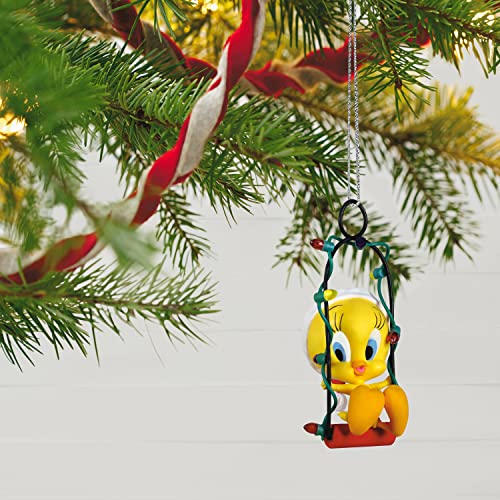 Hallmark Keepsake Ornament 2022, Looney Tunes?äó Tweety?äó Season's Gweetings