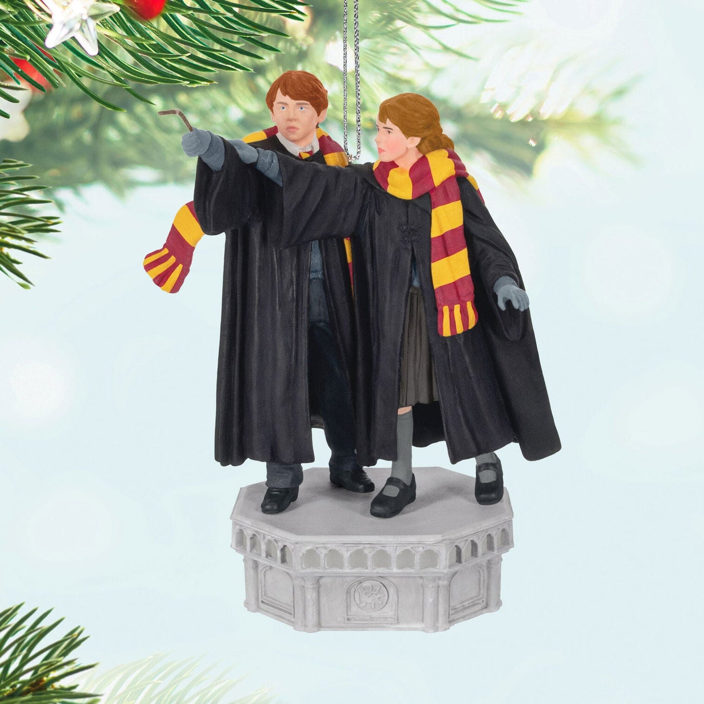 Harry Potter and the Chamber of Secrets Collection Ron Weasley and Hermione Granger 2024 Keepsake Ornament