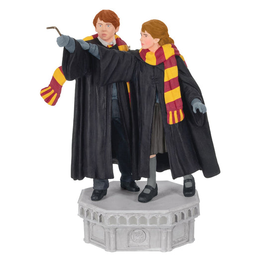 Harry Potter and the Chamber of Secrets Collection Ron Weasley and Hermione Granger 2024 Keepsake Ornament