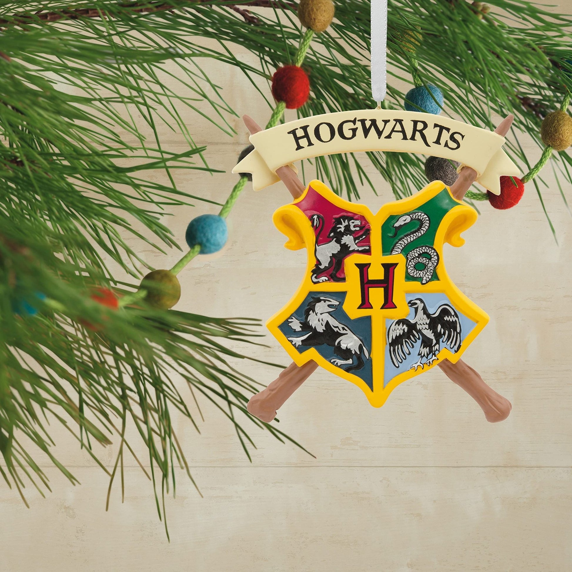 Hogwarts Crest Harry Potter Hallmark Ornament