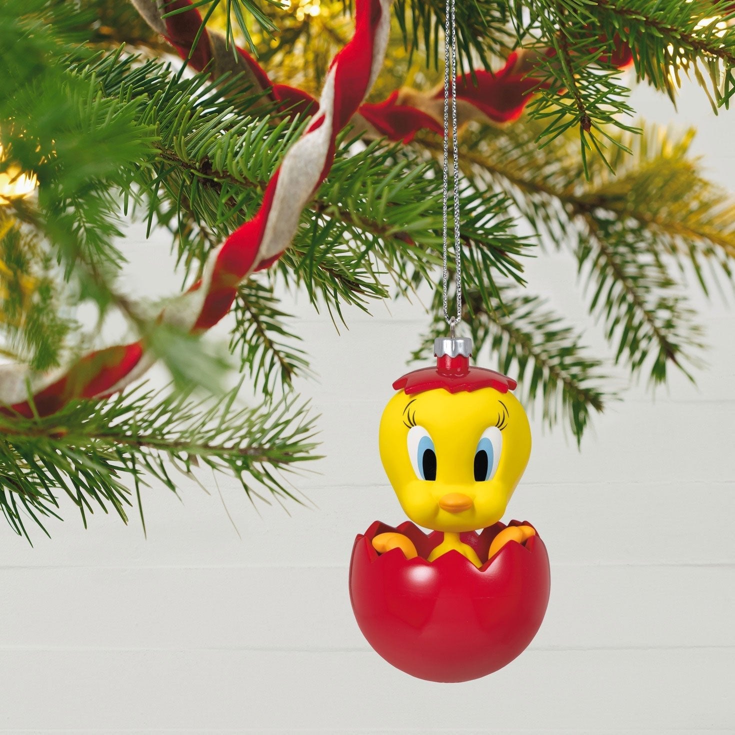 Looney Tunes Tweety Chwistmas Surprise, 2023 Keepsake Ornament