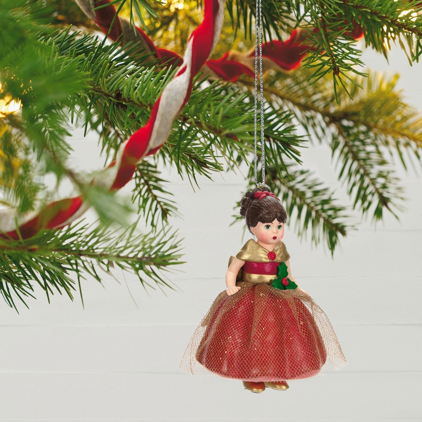 Madame Alexander Golden Holiday Celebration #28, 2023 Keepsake Ornament