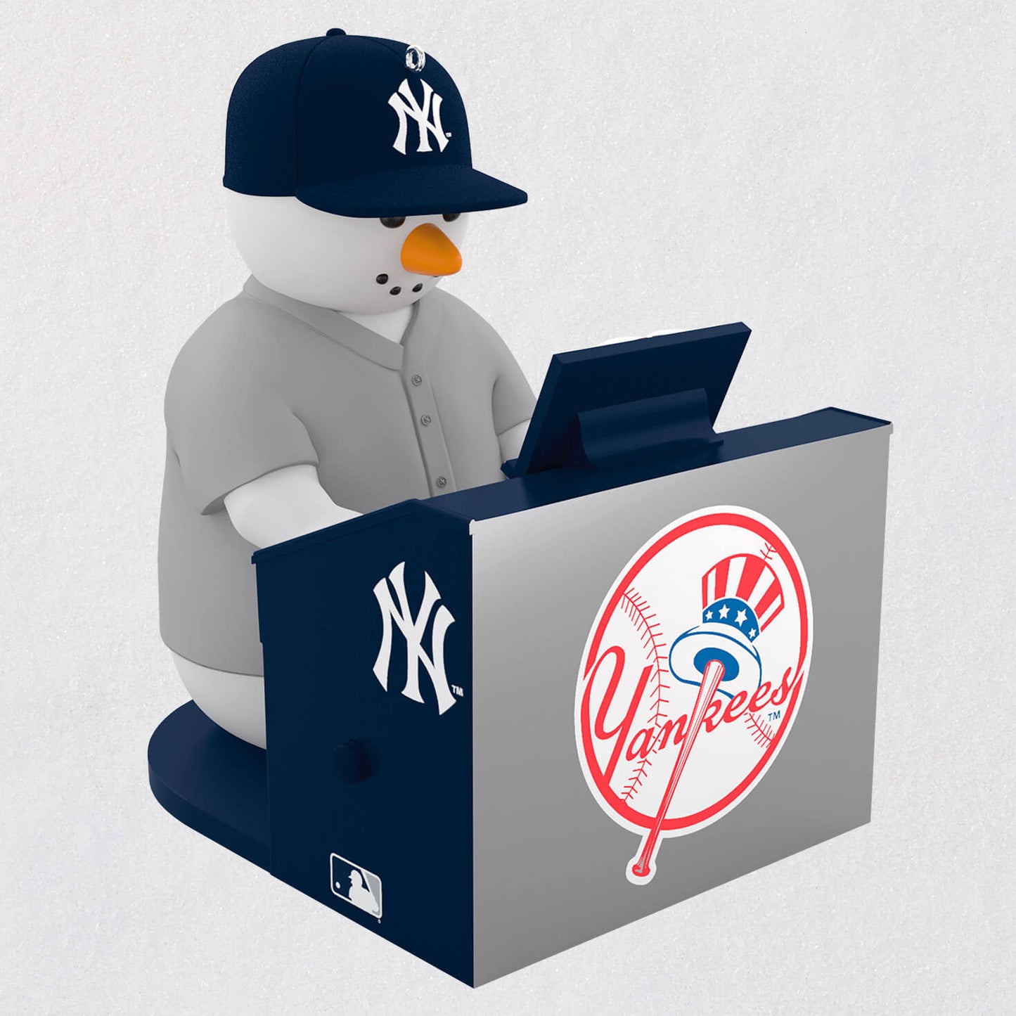 MLB New York Yankees Snowman at Organ, 2021 Keepsake Ornament
