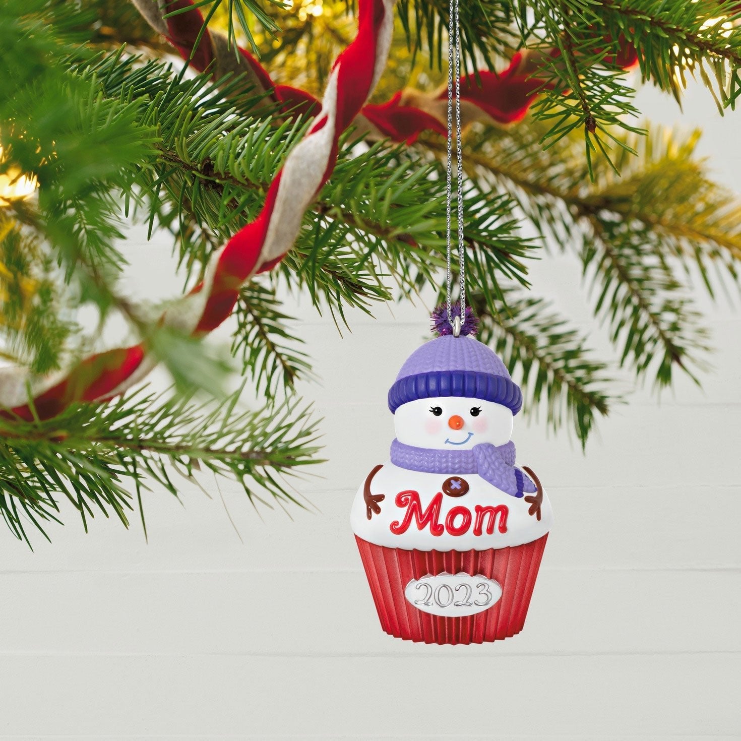 Mom Cupcake, 2023 Keepsake Ornament