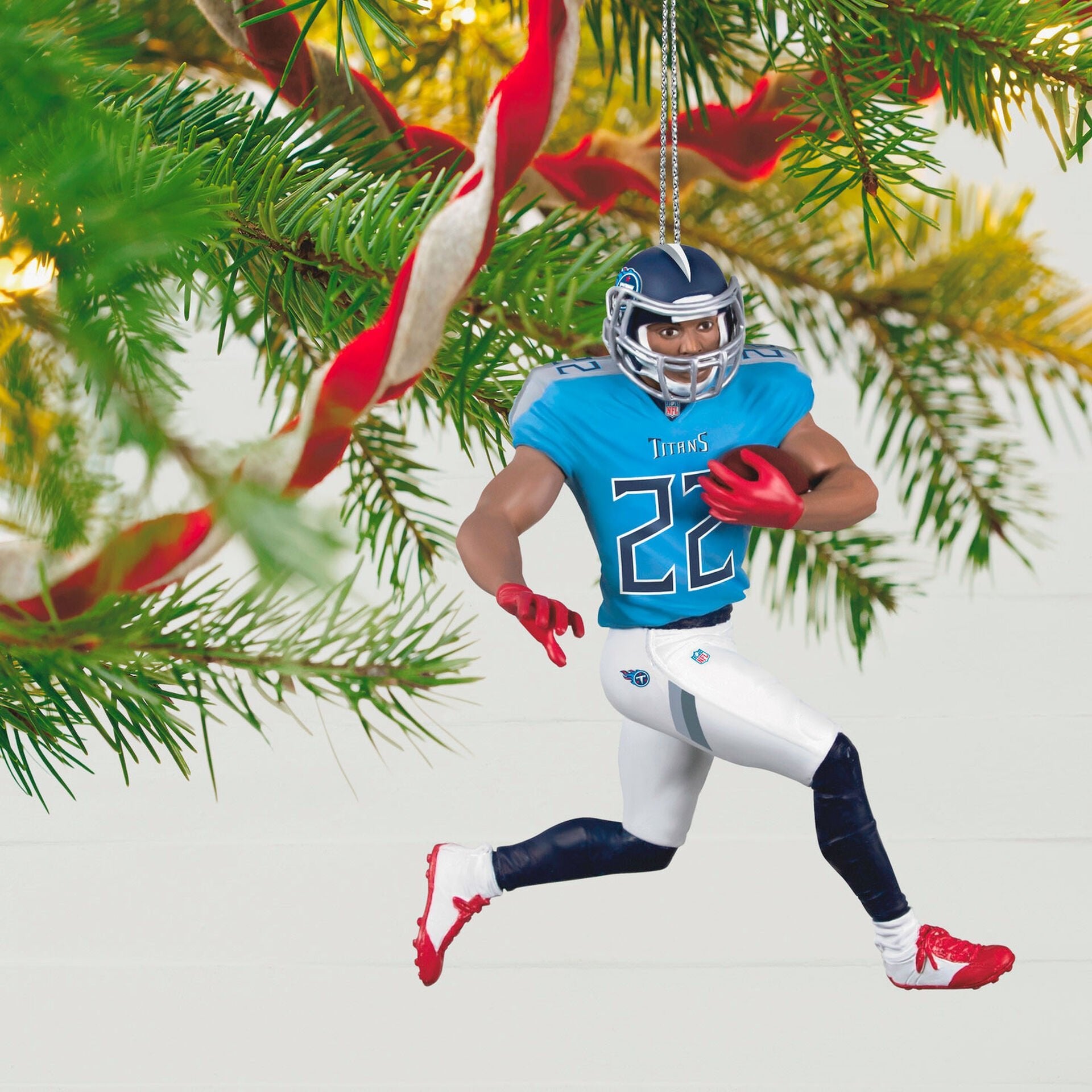 NFL Tennessee Titans Derrick Henry, Football Legends, 2022 Keepsake Ornament