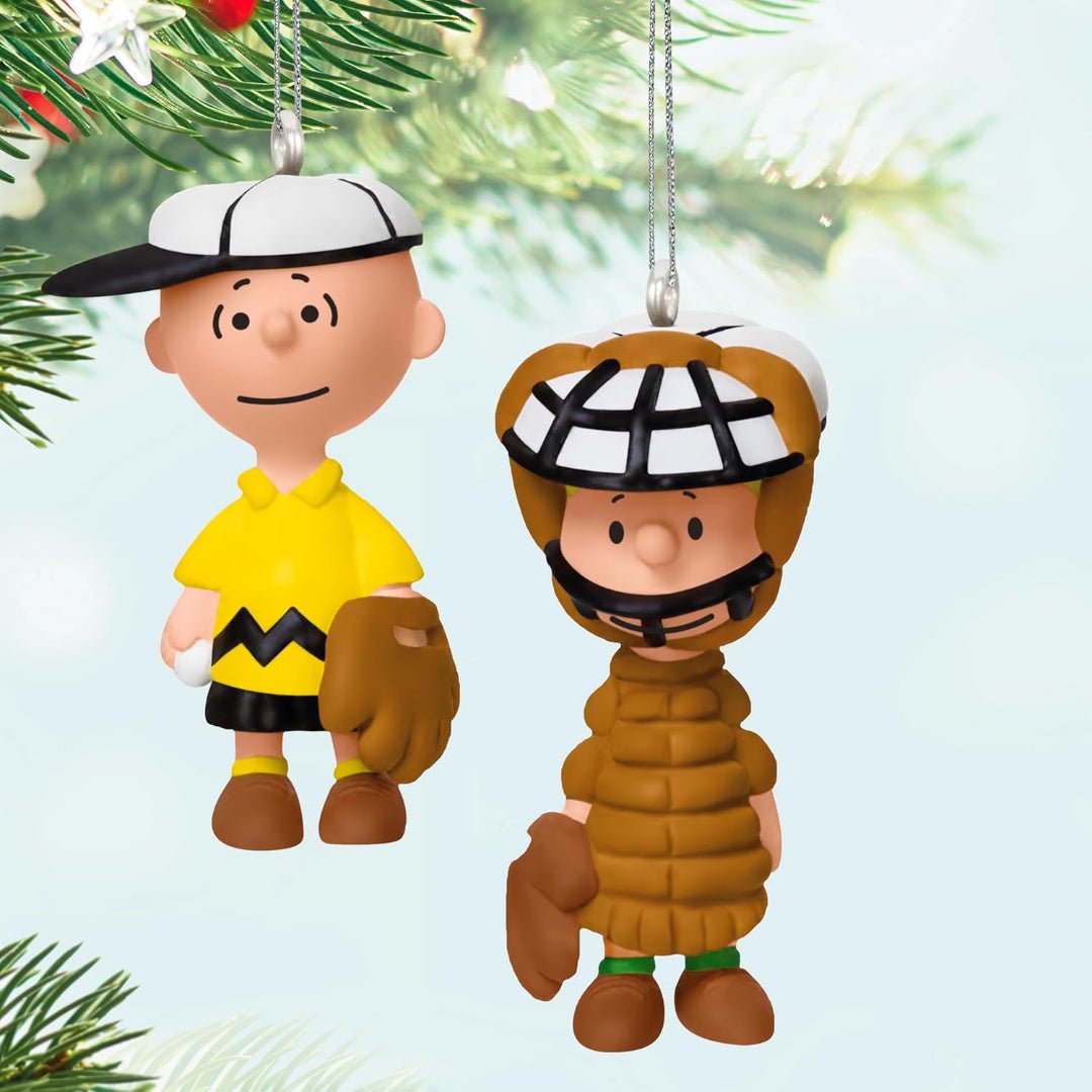 Playing Catch The PEANUTS Gang 2025 Keepsake Miniature Ornament