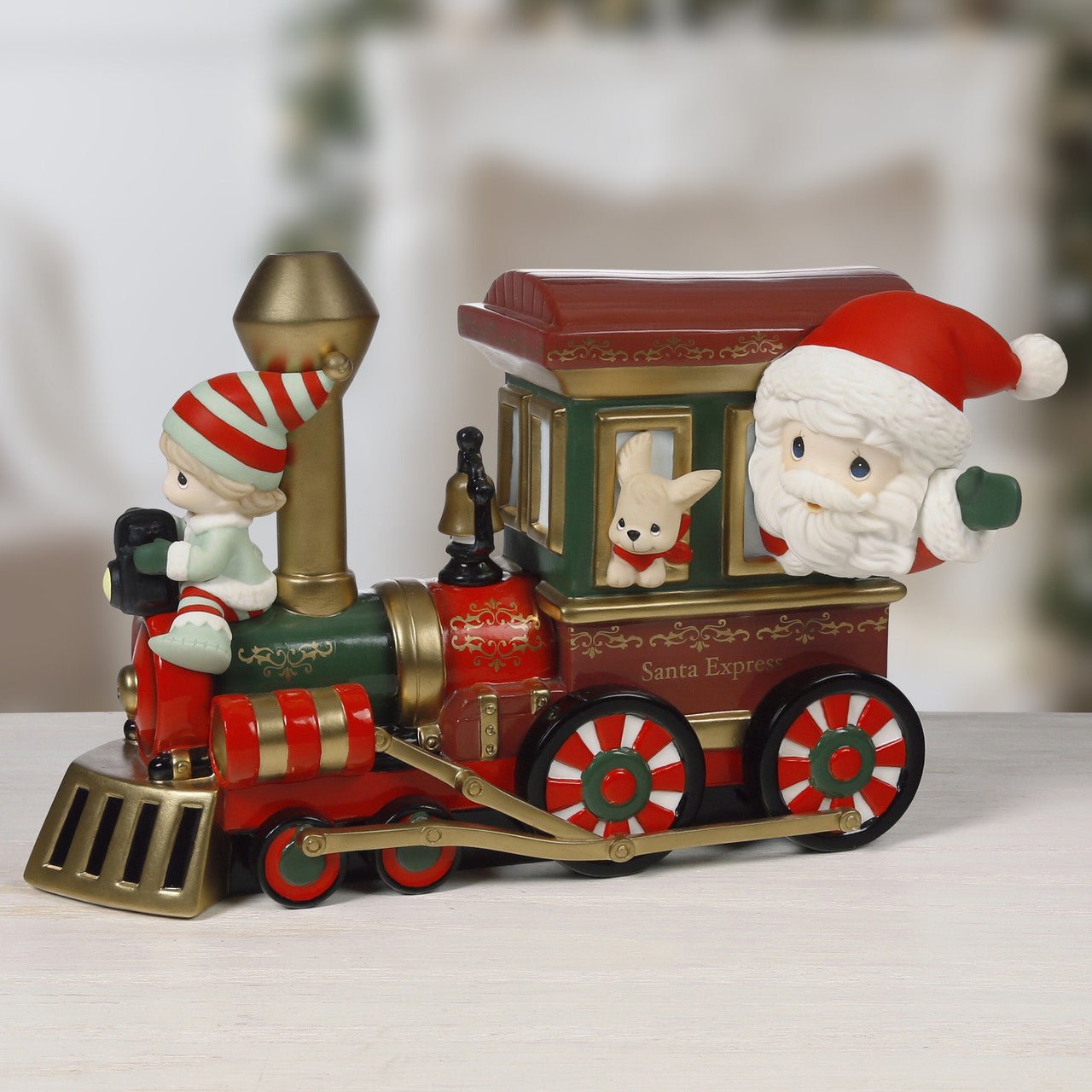 Santa Claus Is Back In Town Limited Edition Figurine