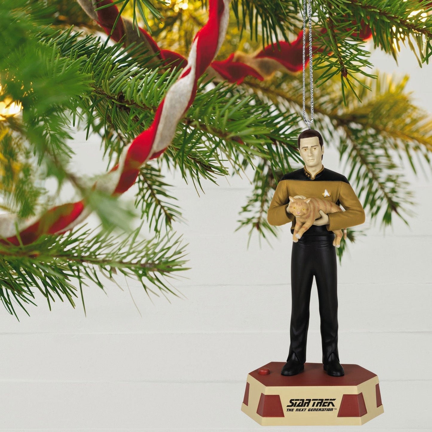 Star Trek: The Next Generation Data's Ode to Spot, 2023 Keepsake Ornament With Sound