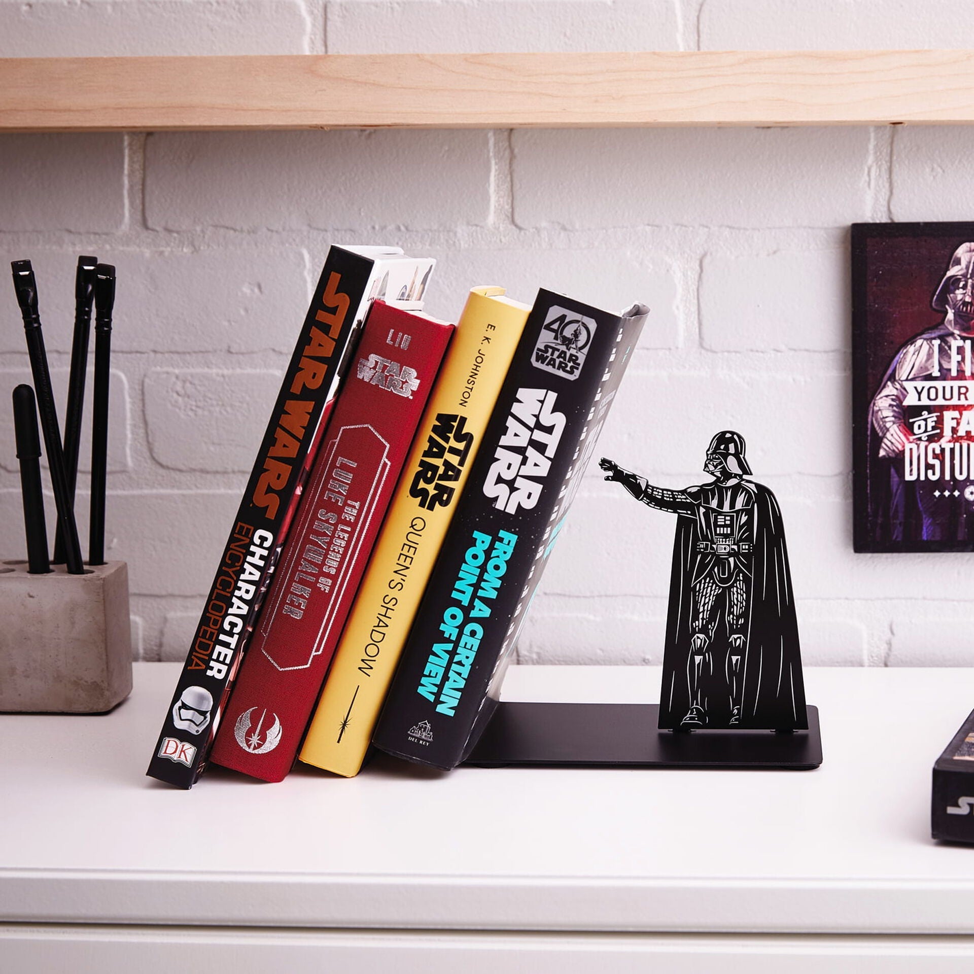 Star Wars™ Darth Vader™ Metal Bookend