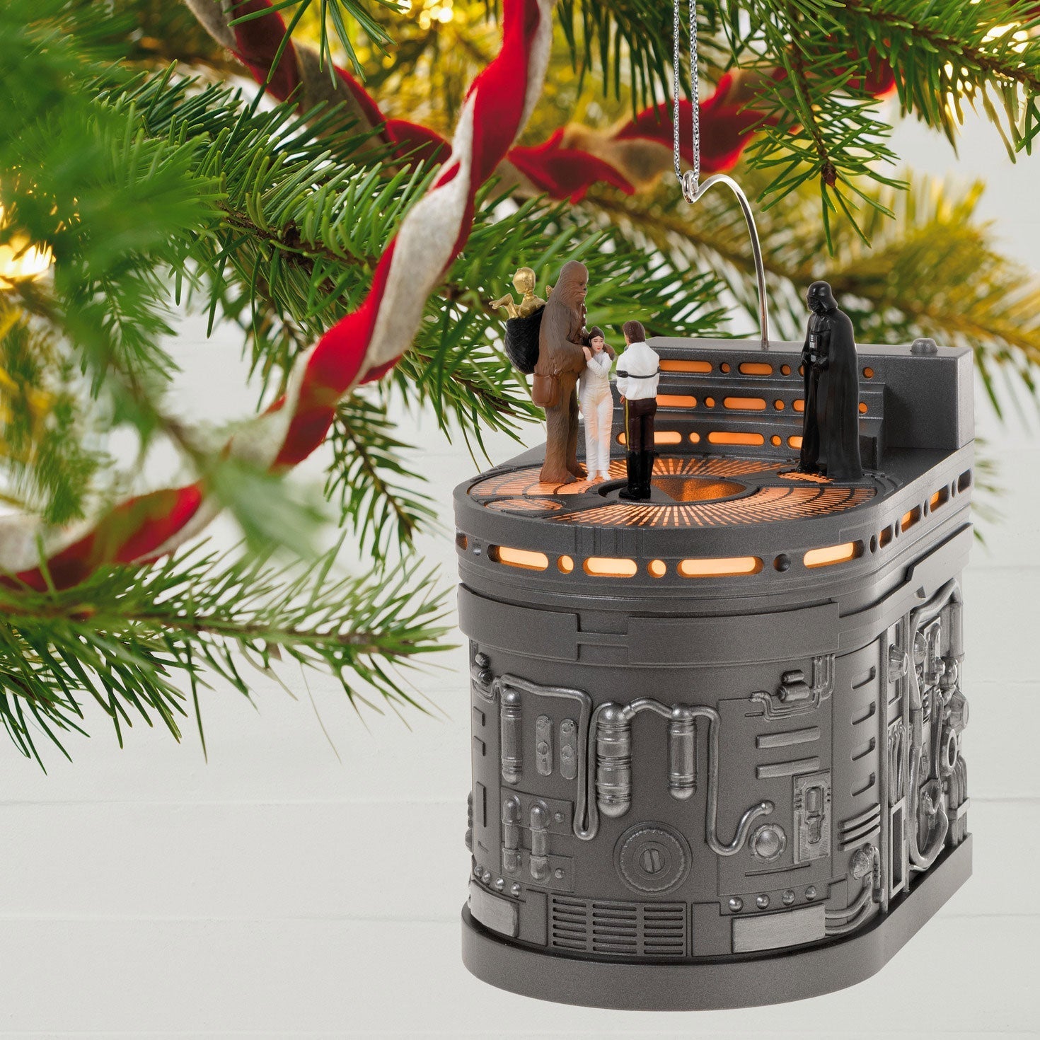 Star Wars: The Empire Strikes Back Into the Carbon Freezing Chamber, 2023  Keepsake Ornament With Light, Sound and Motion