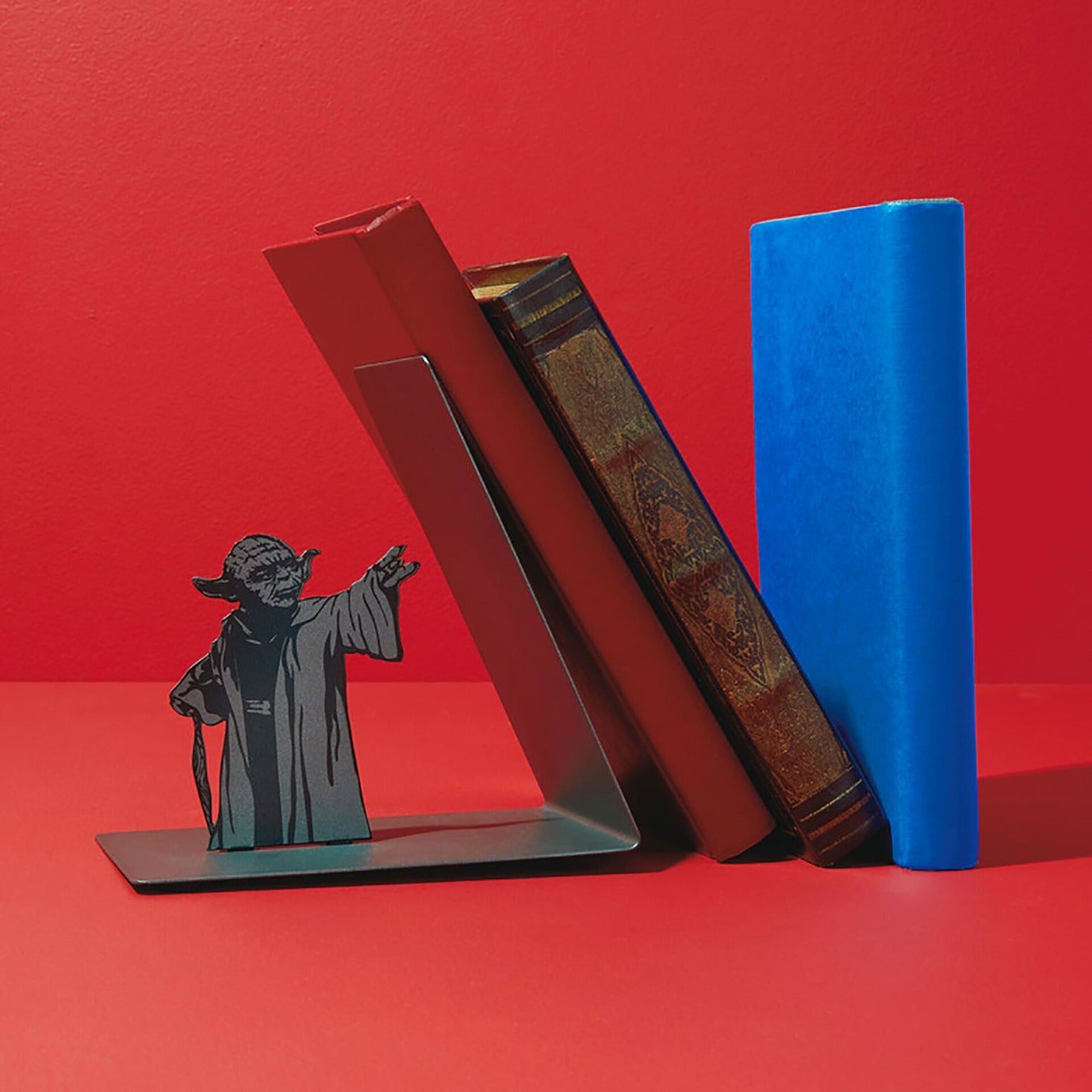 Star Wars™ Yoda™ Metal Bookend