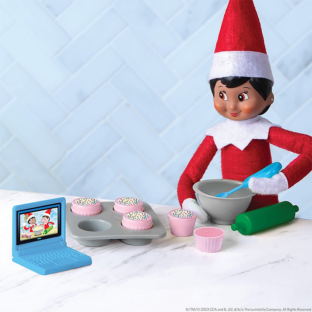 The Elf on the Shelf - Polar Props™ Cooking School Set