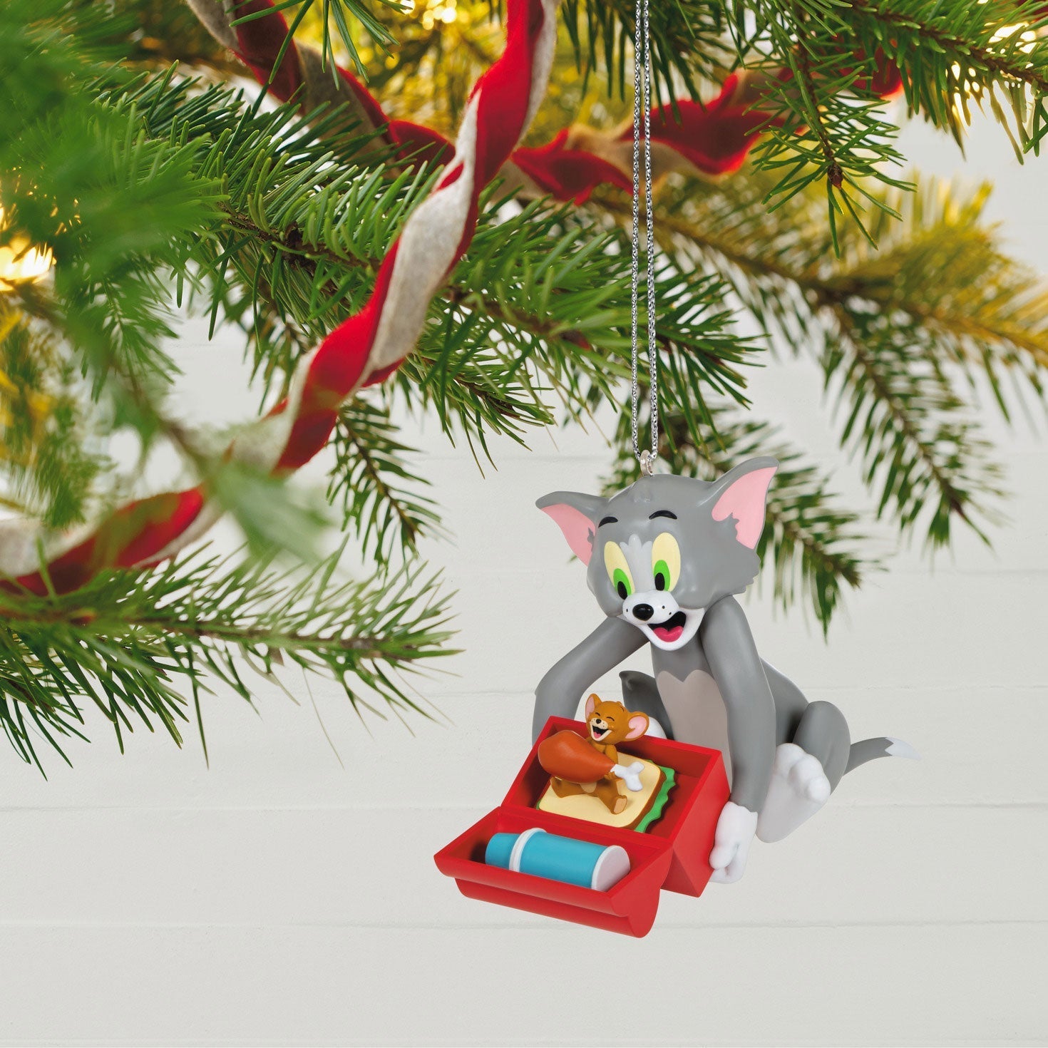 Tom and Jerry Whats for Lunch, 2023 Keepsake Ornament